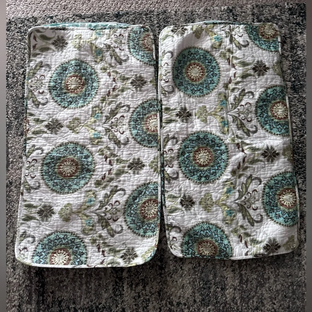 Hedaya Pillow Shams 18 X 33 Lot Of 2